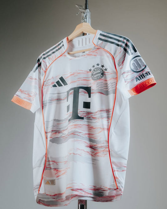 FC Bayern Munich 2025/26 Away Jersey [Player Version]