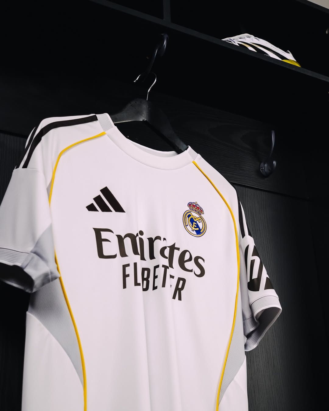Real Madrid 2025/26 Home Jersey [Player Version]
