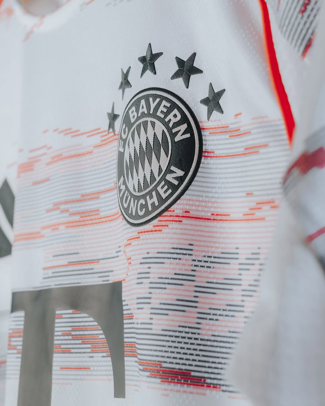 FC Bayern Munich 2025/26 Away Jersey [Player Version]