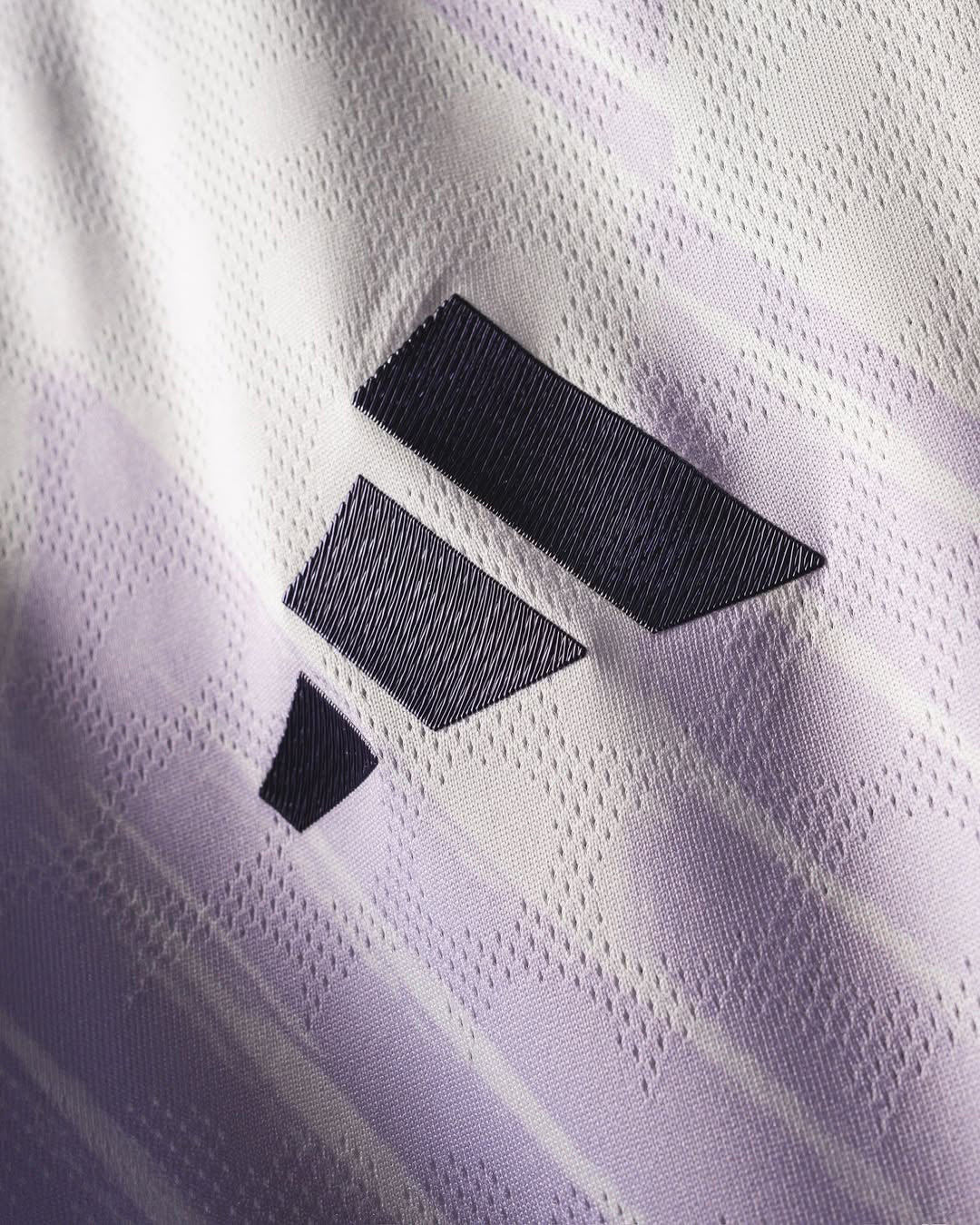 Manchester United 2025/26 Away Jersey [Player Version]